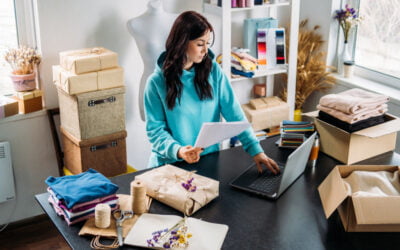 Top Two Cheapest Business to start:  Blogging & Dropshipping